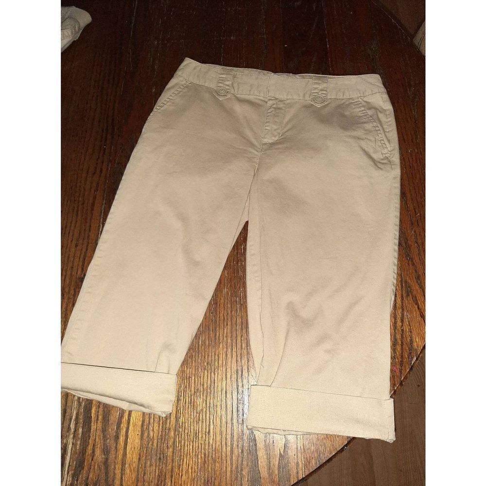 Size 4 St Johns Bay Khaki Tan Bermuda Long Shorts Mid Rise Cuffed Hem Pockets